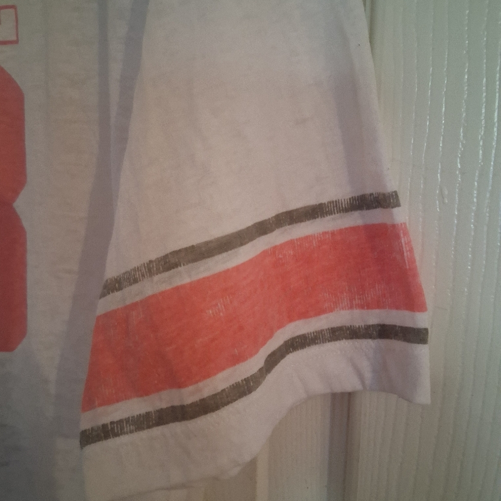 Disney Parks White Graphic Tee - Picture 3 of 6